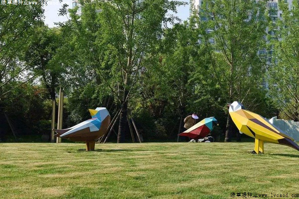 草坪在園林景觀設(shè)計中的應(yīng)用 草坪在園林景觀設(shè)計中的應(yīng)用